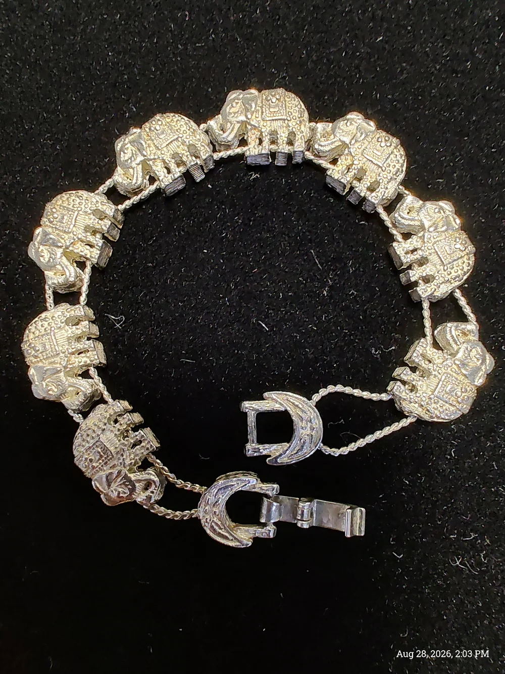 Vintage Silver Tone Elephant Sliding Charm Animal Bracelet Boho Casual 6.5 In
